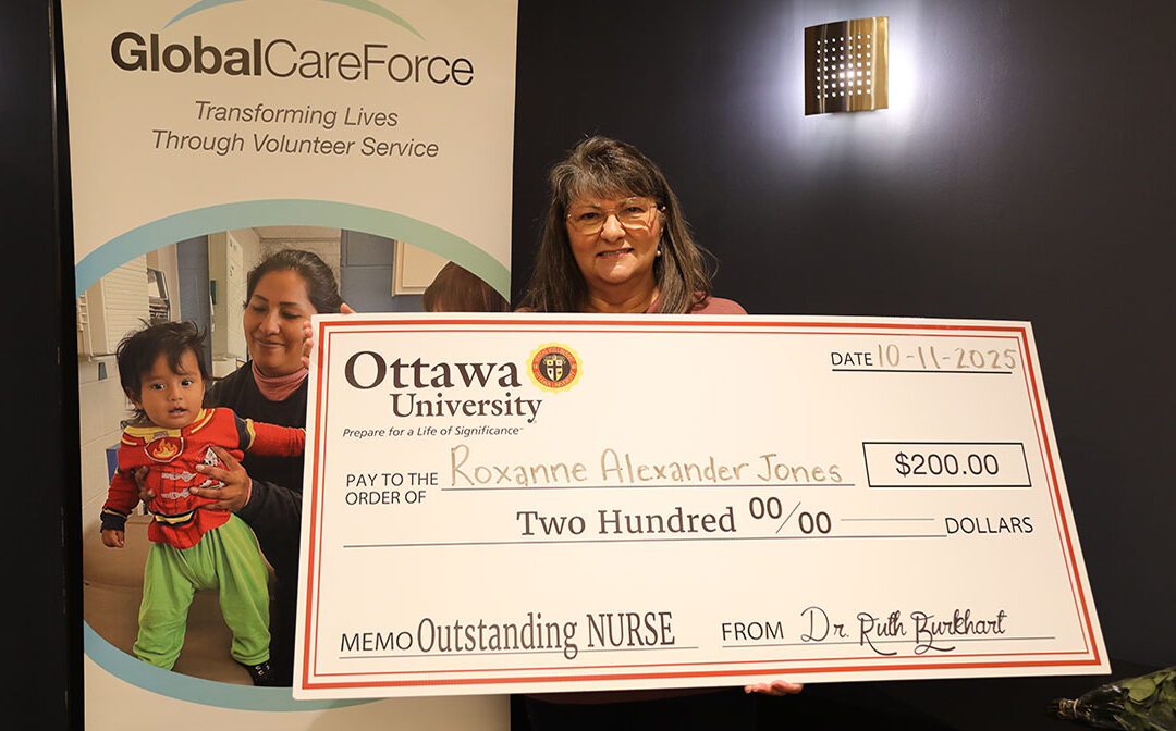 Roxanne Alexander Jones Receives Ottawa University’s OUtstanding Servant Nurse Leader Award